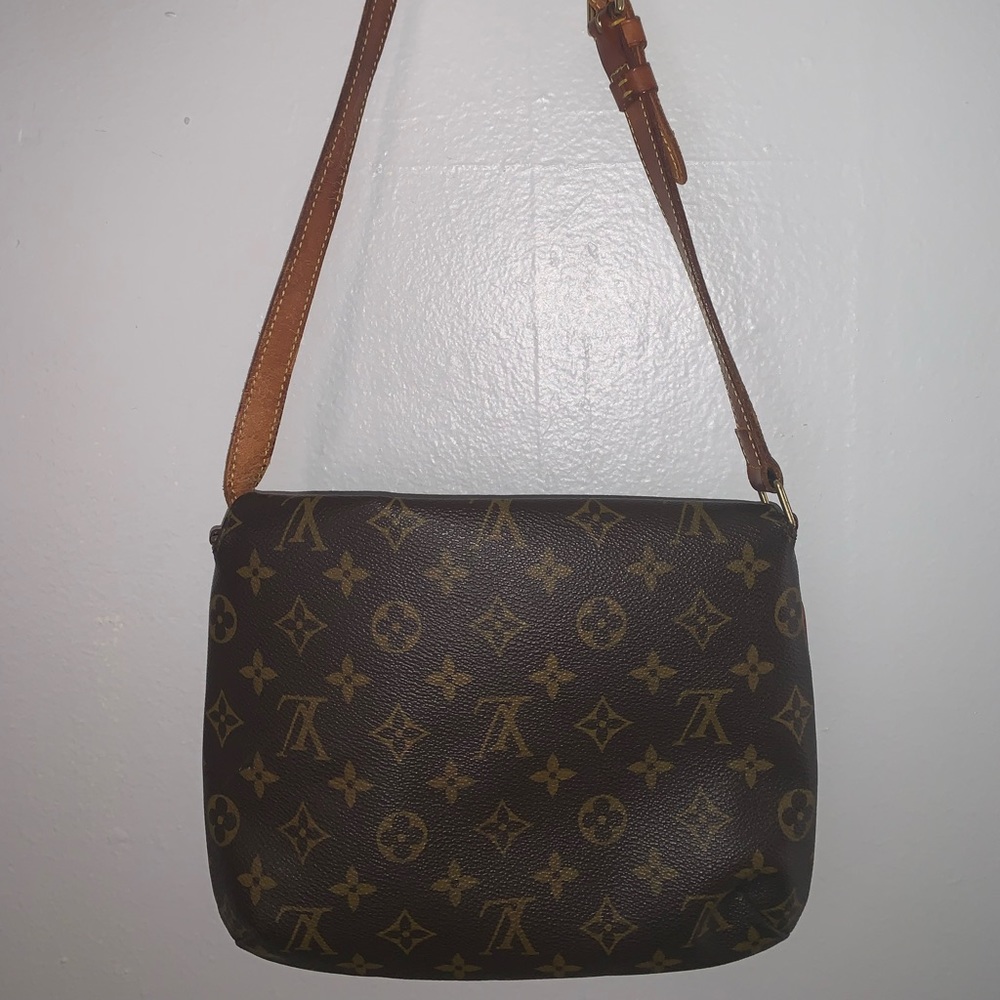 Loui viutton bag ( SOLD )